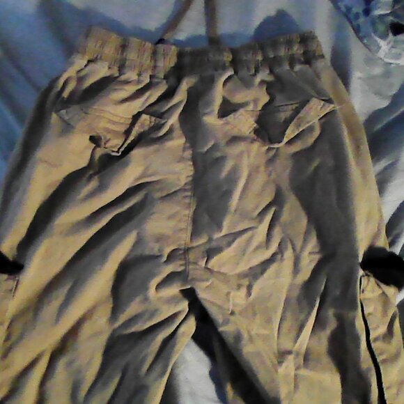 Khaki cargos - Picture 3 of 4